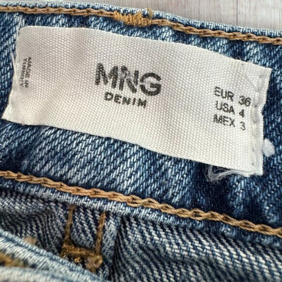 MANGO MNG Slouchy Mom High Waist Cropped Frayed Button Fly Jeans Denim Size 4 - Picture 5 of 12